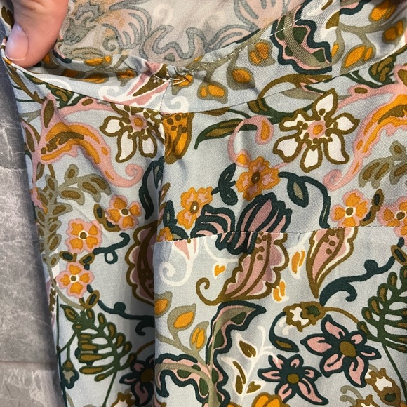 DR2 Floral Print Cap Sleeve Top Plus Size 1X - Picture 9 of 9